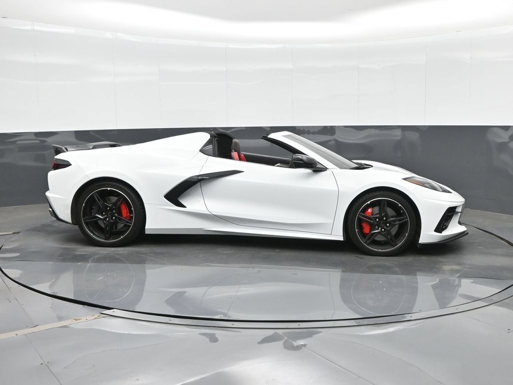 Used 2022 Chevrolet Corvette Stingray Preferred Conv w/ Z51 Performance Package RWD image 9