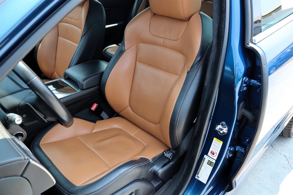 Used 2013 Jaguar XF R RWD image 20