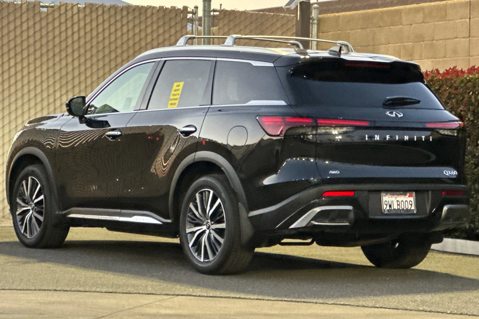 Used 2024 INFINITI QX60 Sensory image 6