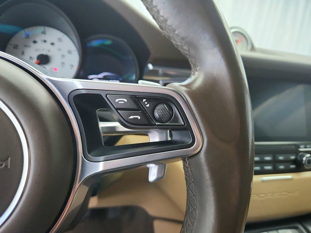 Used 2017 Porsche Macan GTS AWD/4WD image 36