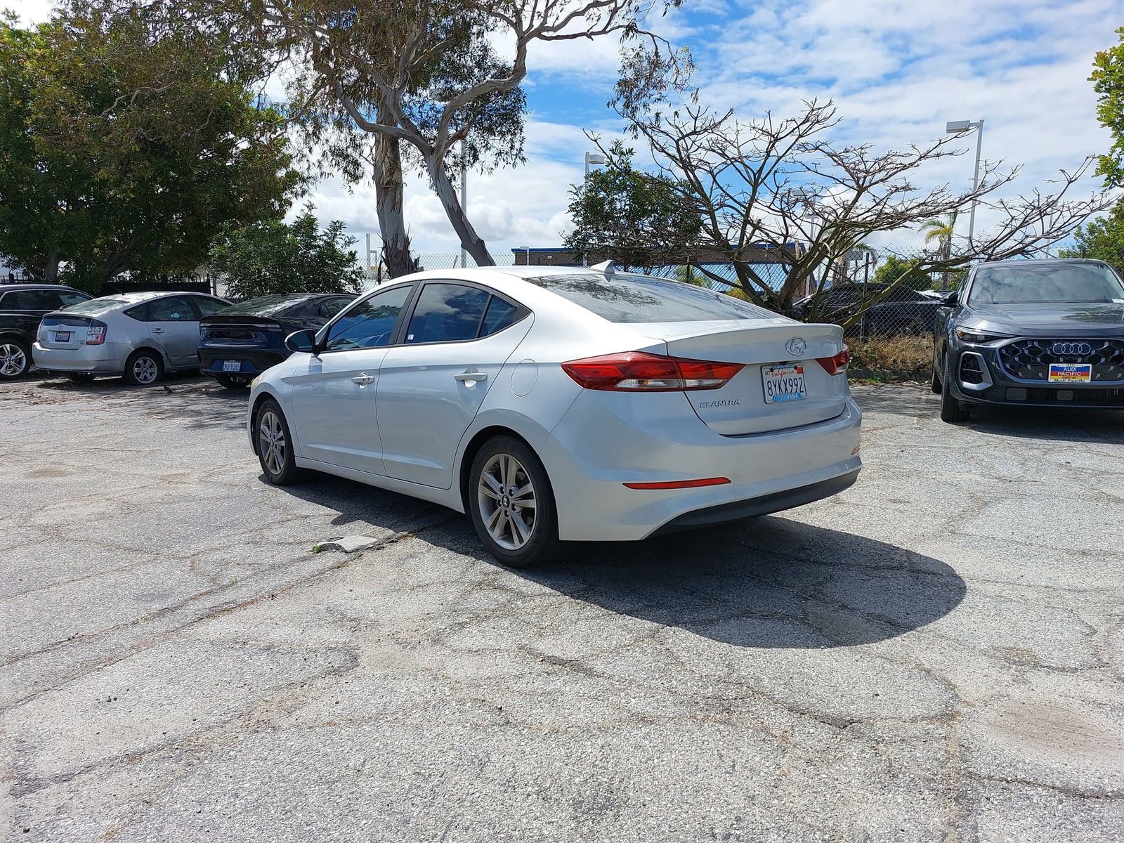 Used 2018 Hyundai Elantra Value Edition FWD image 4