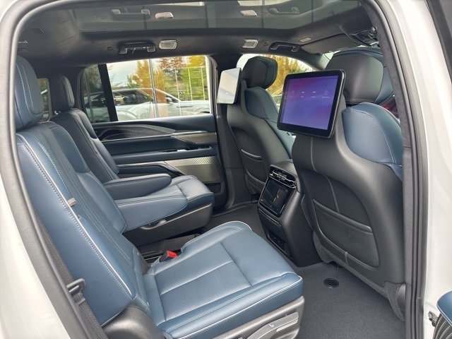 New 2025 Cadillac Escalade IQ Sport 2 w/ LPO, ONYX Package image 13