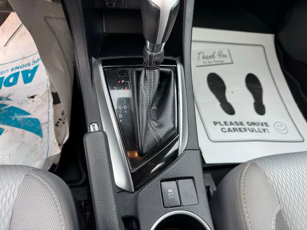 Used 2018 Toyota Corolla LE image 13