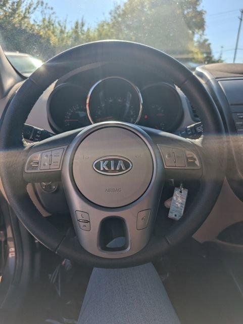 Used 2011 Kia Soul ! image 12
