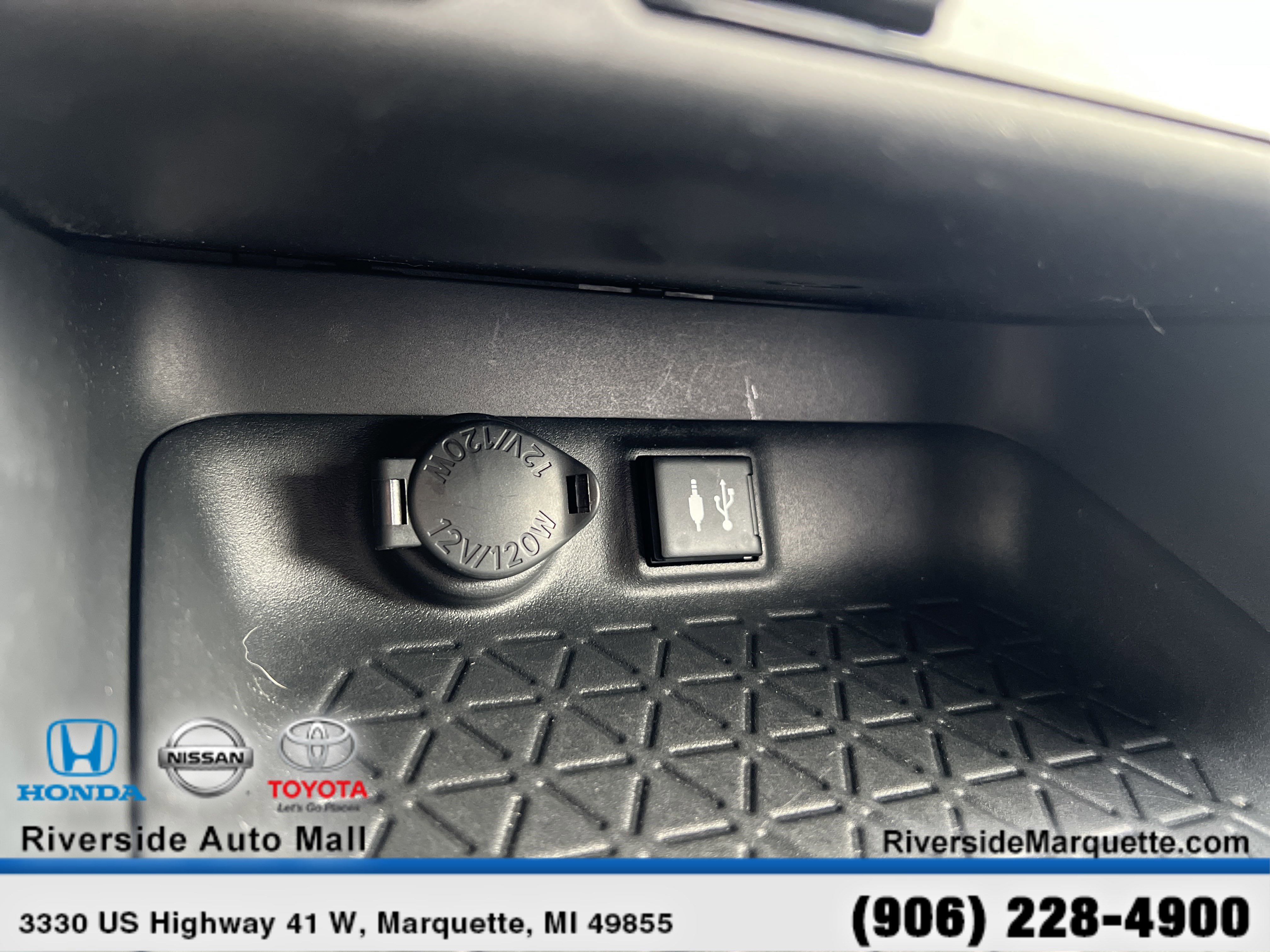 Used 2019 Toyota RAV4 XLE image 18