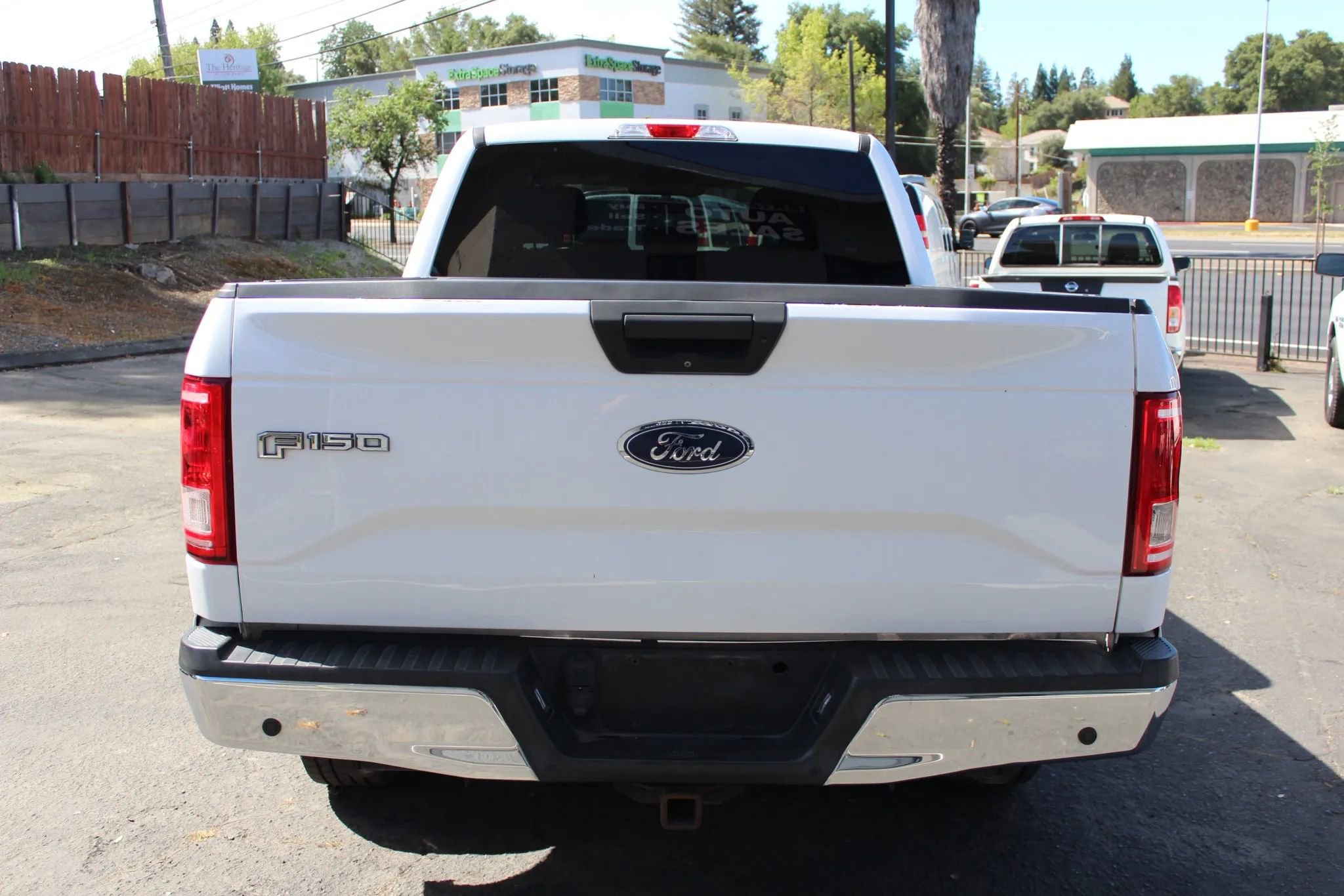 Used 2017 Ford F150 XLT w/ Trailer Tow Package image 5
