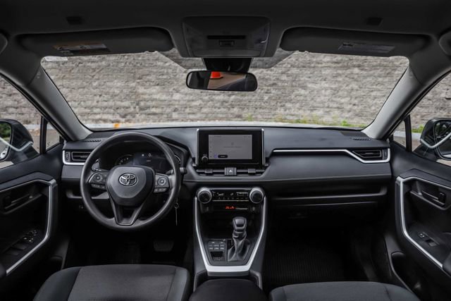 Certified 2025 Toyota RAV4 LE AWD/4WD image 25