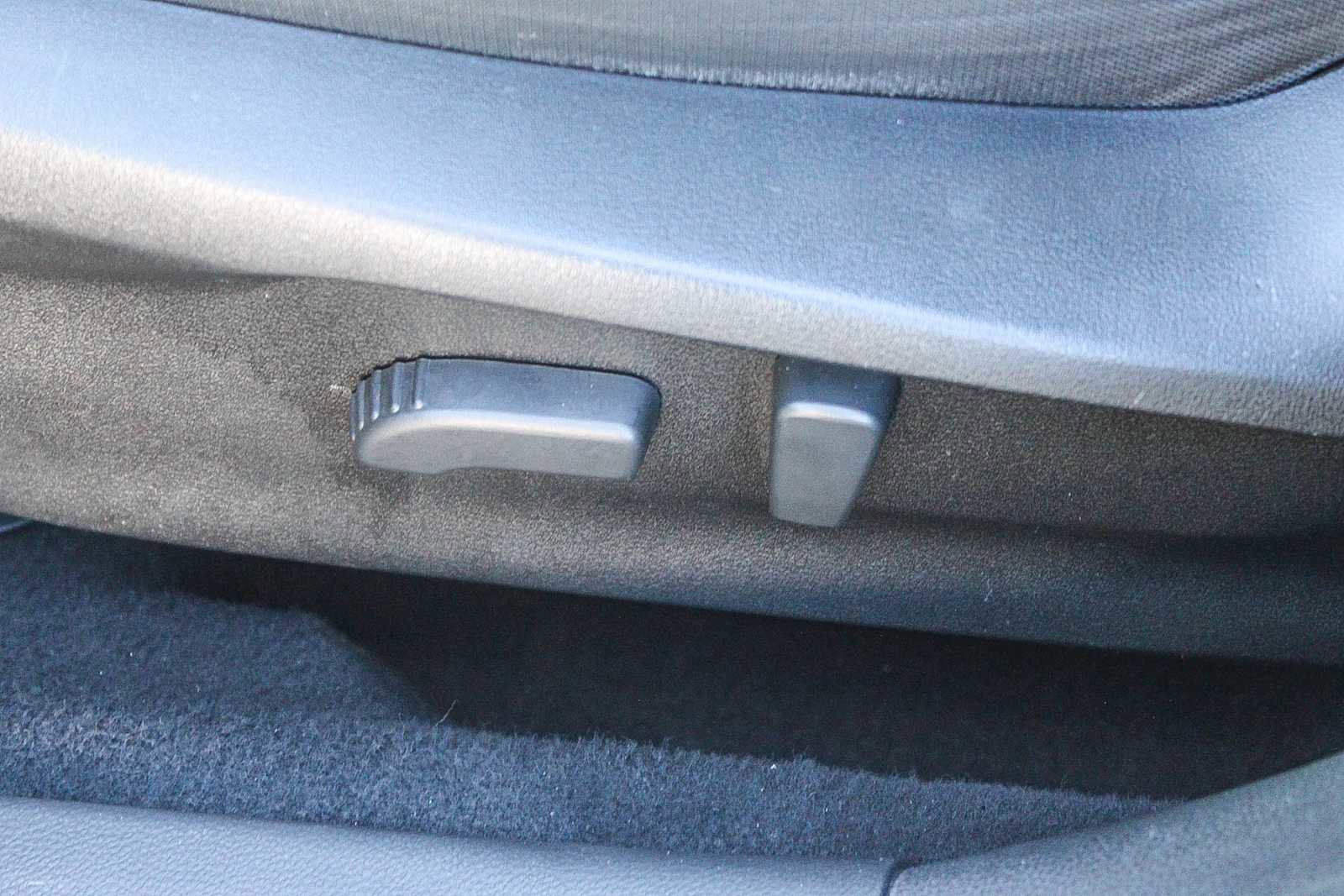 Used 2020 Subaru Crosstrek 2.0i Premium w/ Moonroof Package 2 image 21