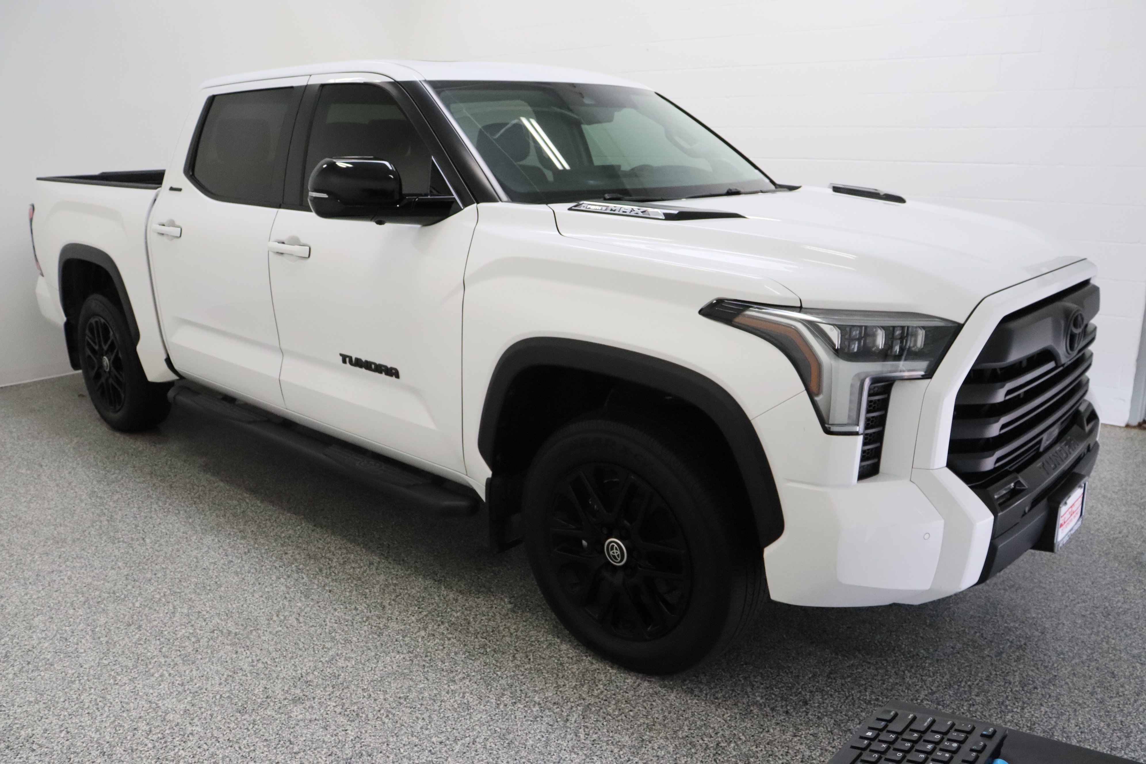 Used 2024 Toyota Tundra Limited image 4