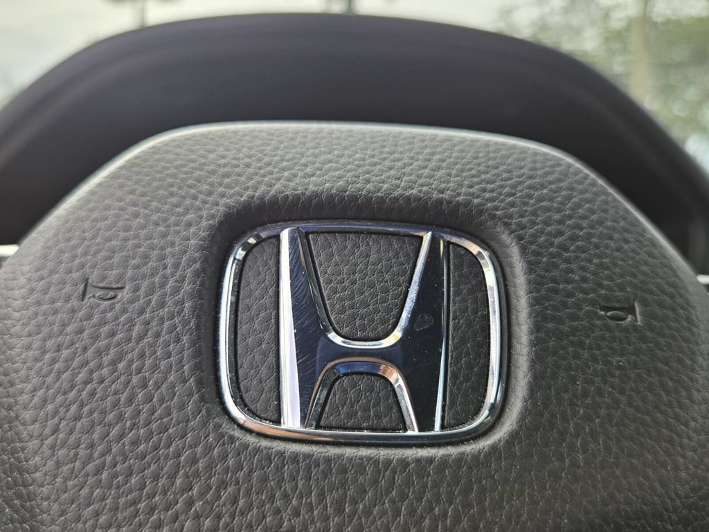 Certified 2025 Honda HR-V Sport image 26