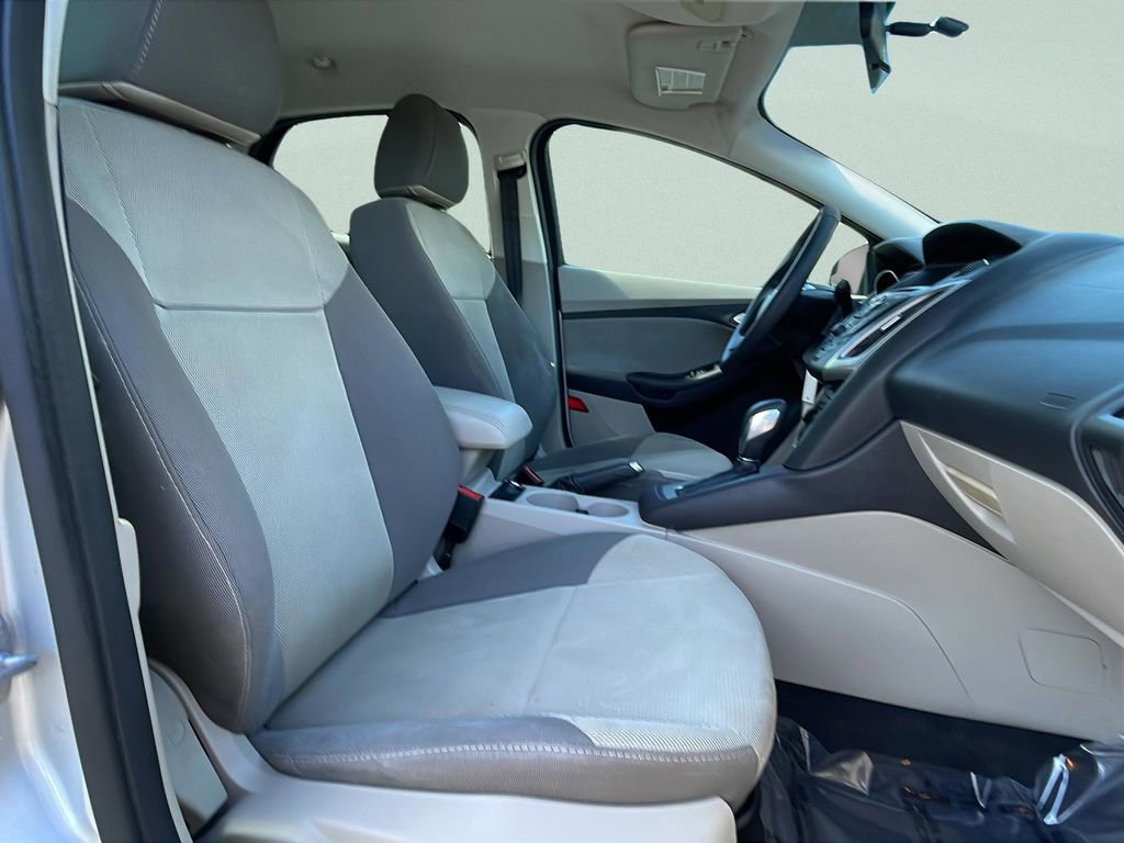 Used 2014 Ford Focus SE image 33