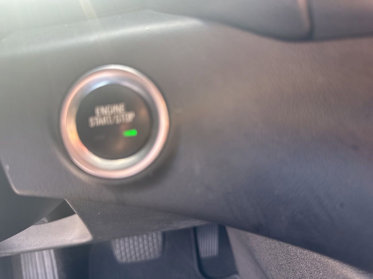 Used 2020 GMC Terrain SLT image 24