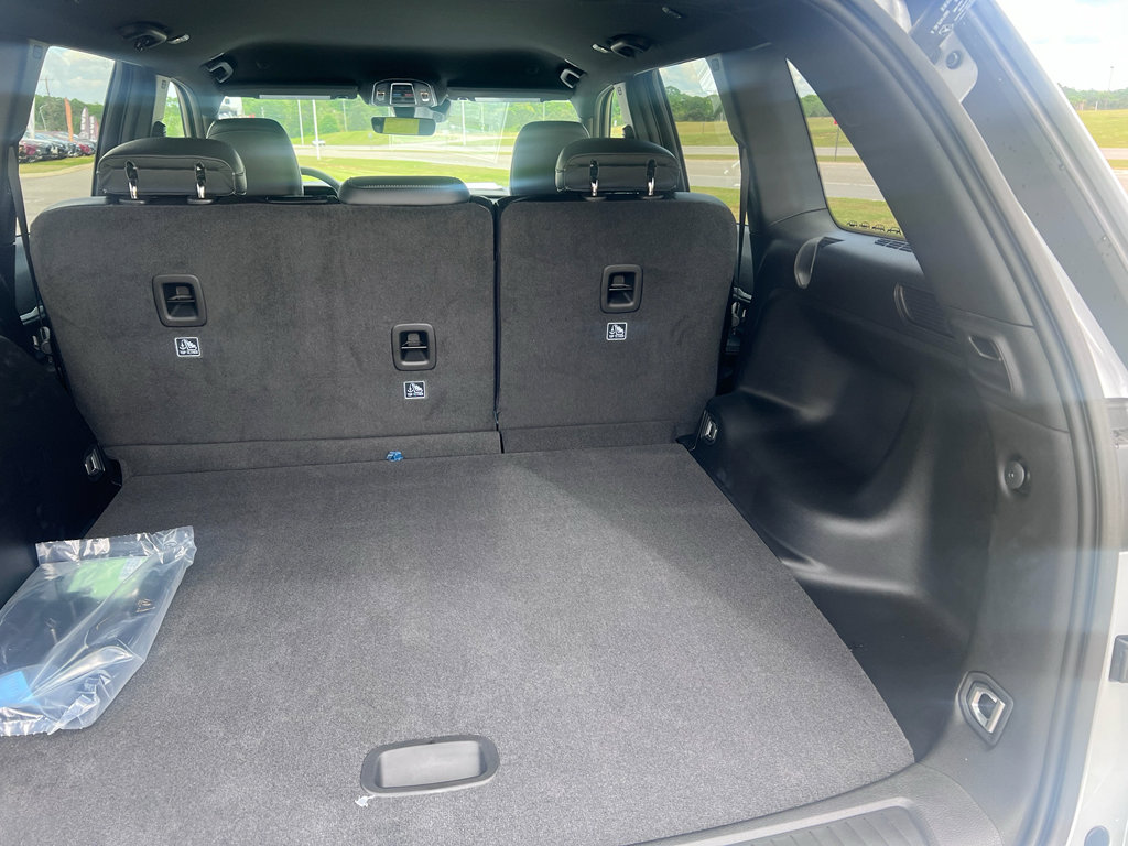 New 2026 Jeep Grand Cherokee Altitude RWD image 8