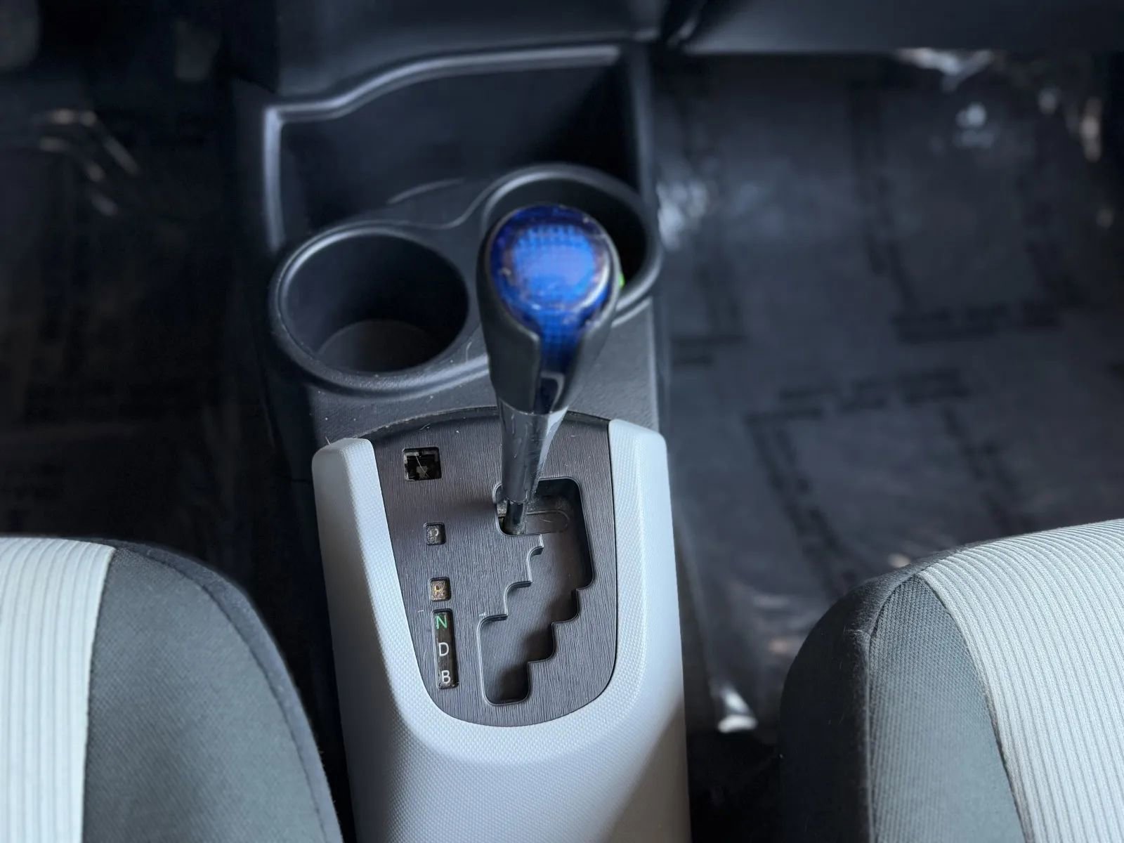 Used 2013 Toyota Prius C Three image 27