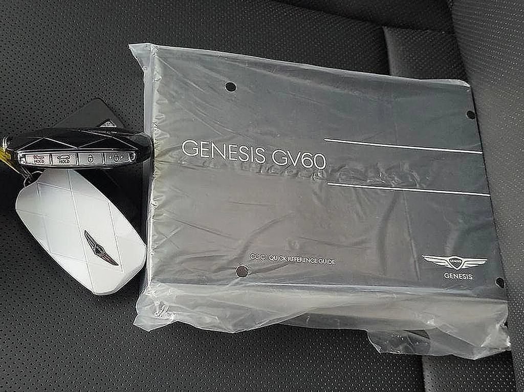 Used 2025 Genesis GV60 RWD image 10