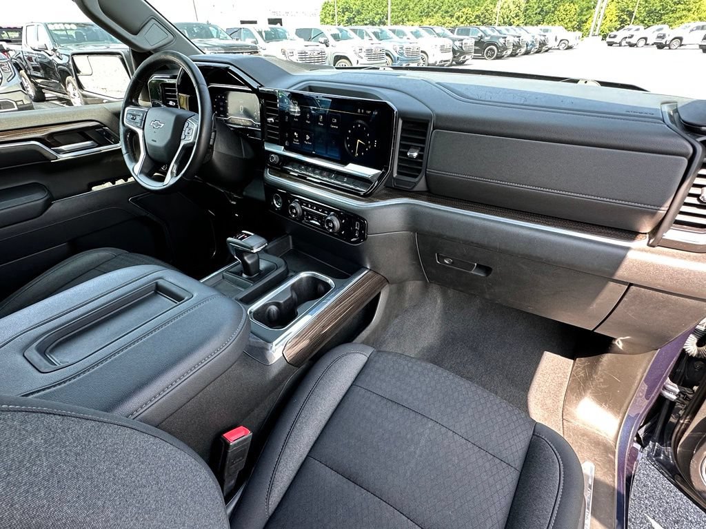 Used 2022 Chevrolet Silverado 1500 RST w/ Z71 Off-Road Package AWD/4WD image 14