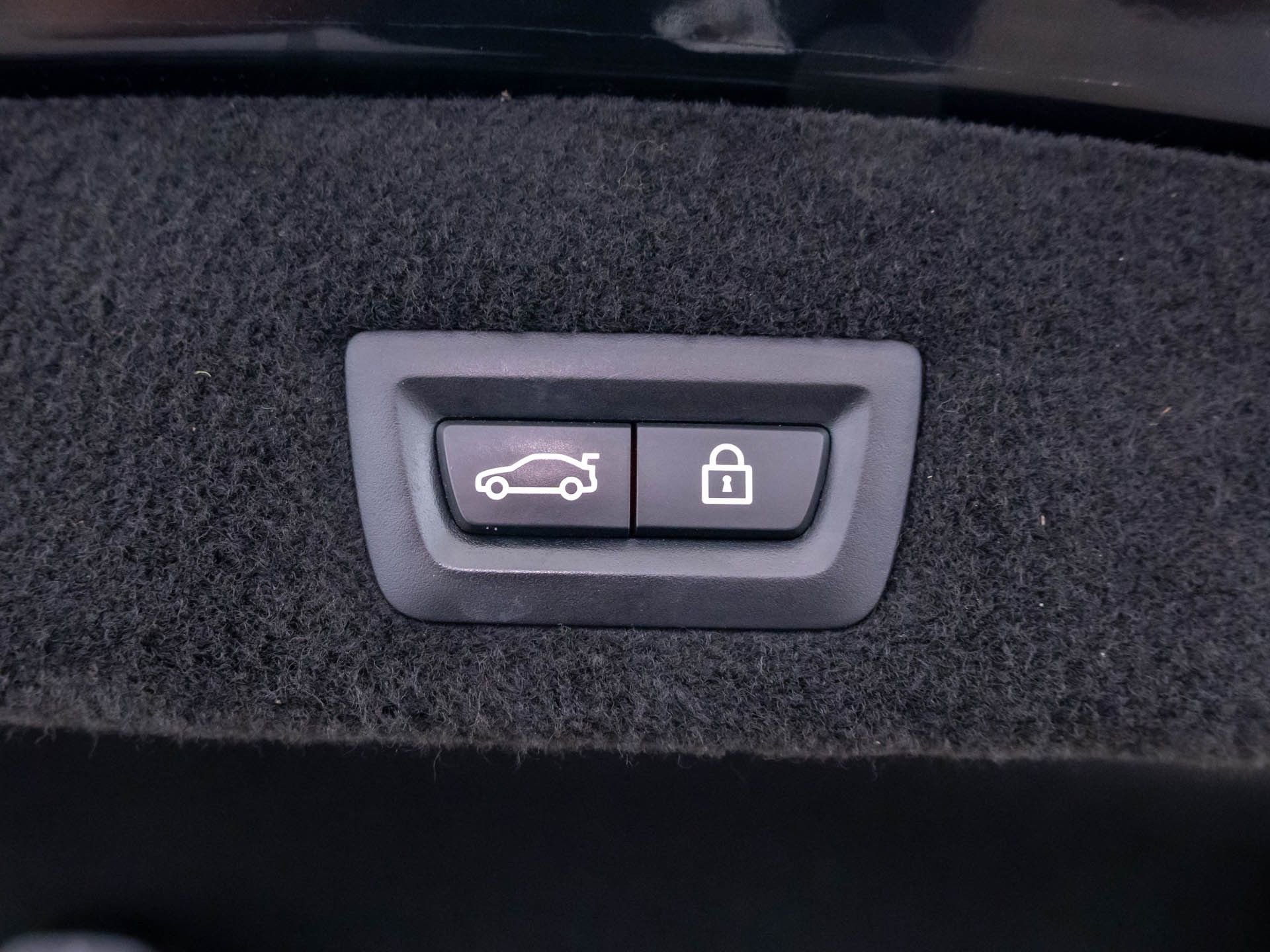 Used 2019 BMW 750i xDrive image 33