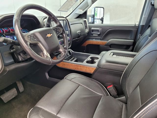 Used 2018 Chevrolet Silverado 2500 High Country w/ Duramax Plus Package image 12