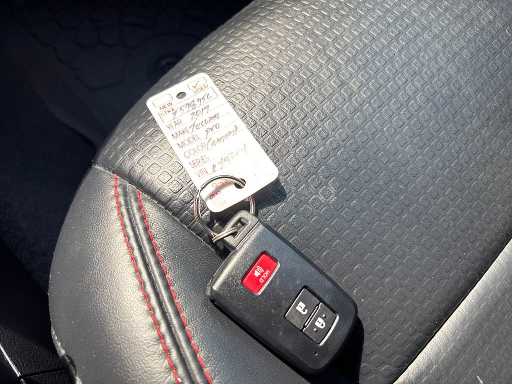 Certified 2017 Toyota Tacoma TRD Pro image 33