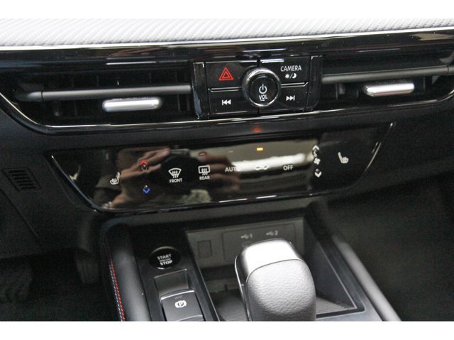 New 2027 Nissan Kicks SR w/ SR Premium Package FWD image 24