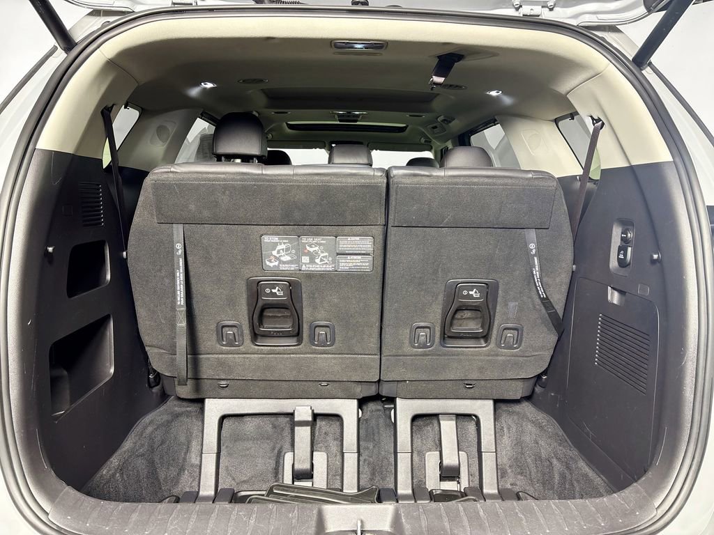 Certified 2024 Kia Carnival SX Prestige image 22