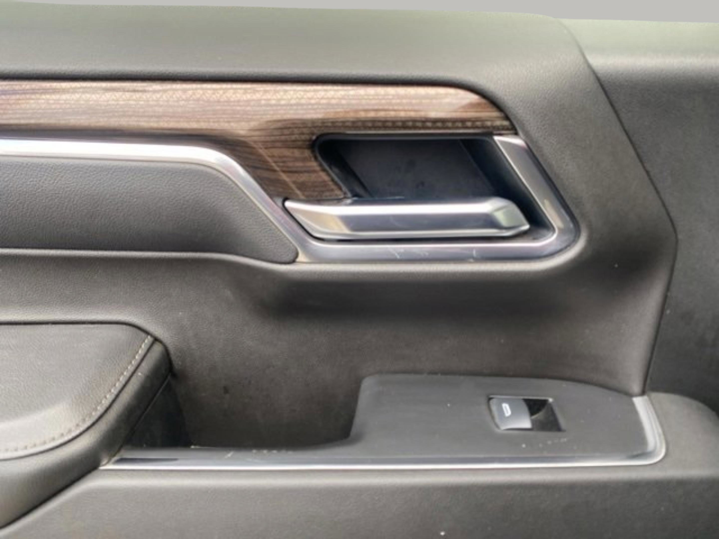 Used 2025 Chevrolet Silverado 1500 LT image 29