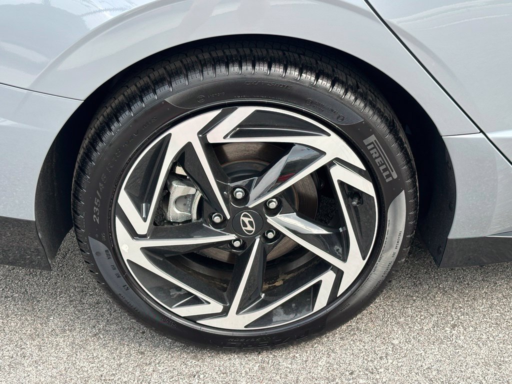 Certified 2026 Hyundai Sonata SEL AWD/4WD image 9