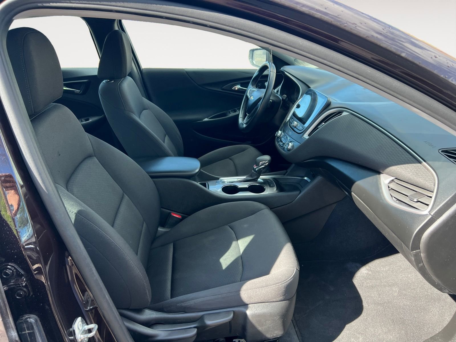 Used 2021 Chevrolet Malibu RS FWD image 15