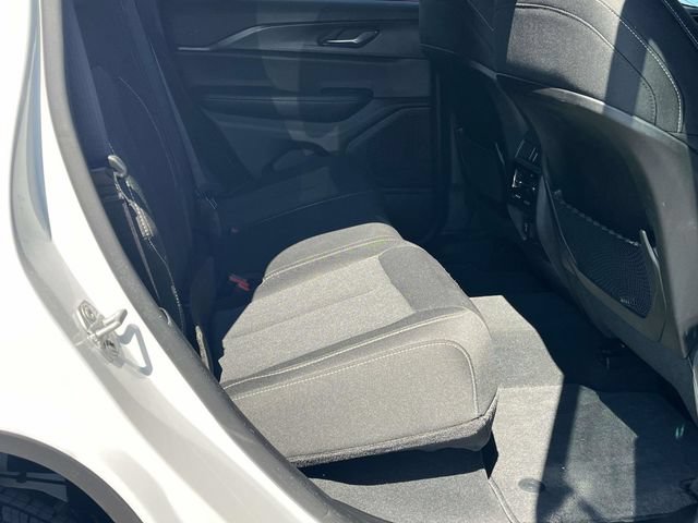 Used 2025 Jeep Grand Cherokee Laredo X w/ Luxury Tech Group I RWD image 23
