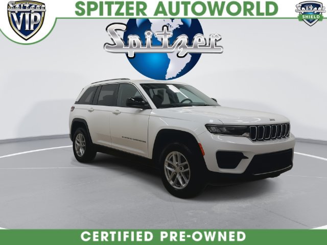 Used 2024 Jeep Grand Cherokee Laredo X AWD/4WD image 3