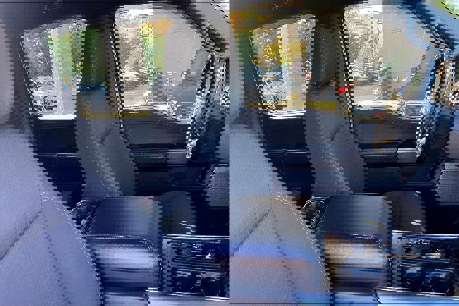 Used 2022 Ford F150 XLT w/ Equipment Group 302A High image 9