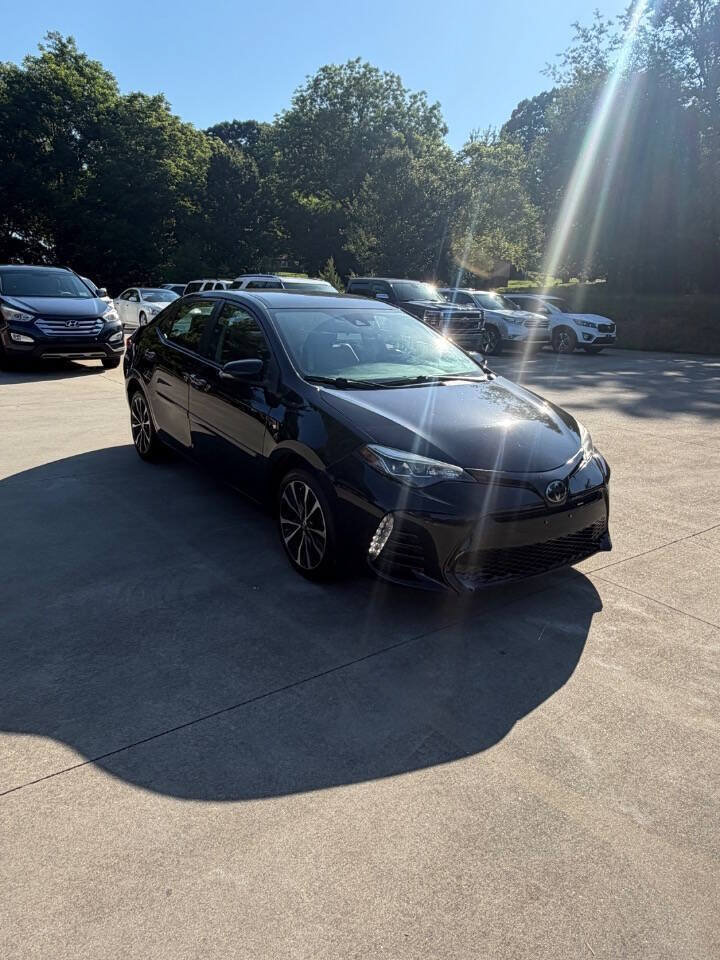 Used 2017 Toyota Corolla SE w/ Carpet Mat Package (TMS) FWD image 6