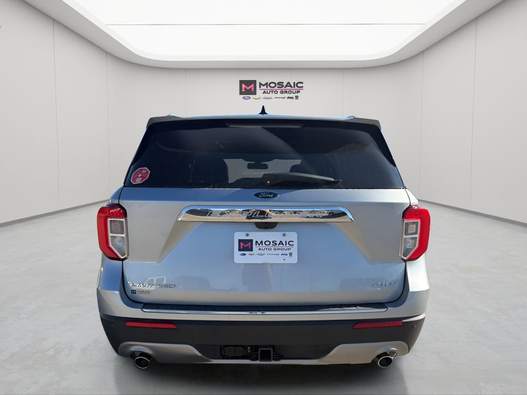 Used 2022 Ford Explorer Limited w/ Equipment Group 301A image 8