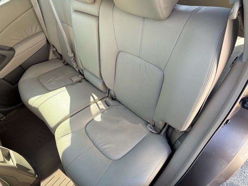 Used 2010 Nissan Murano LE w/ Navigation Pkg image 16