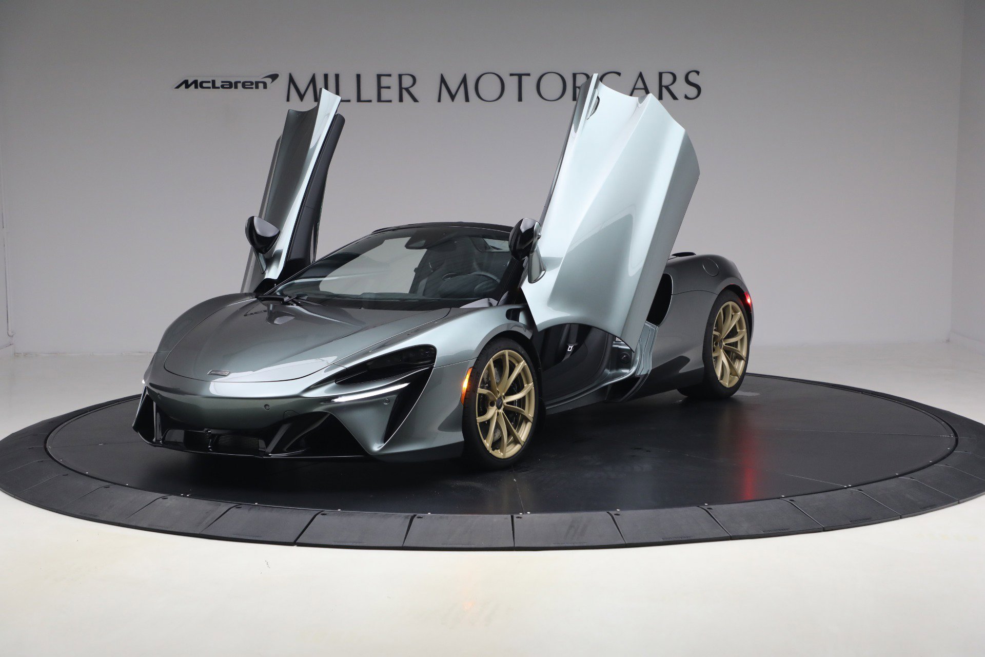 New 2026 McLaren Artura Spider image 13