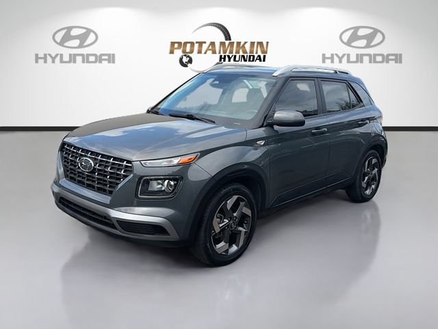 Certified 2024 Hyundai Venue SEL FWD image 1