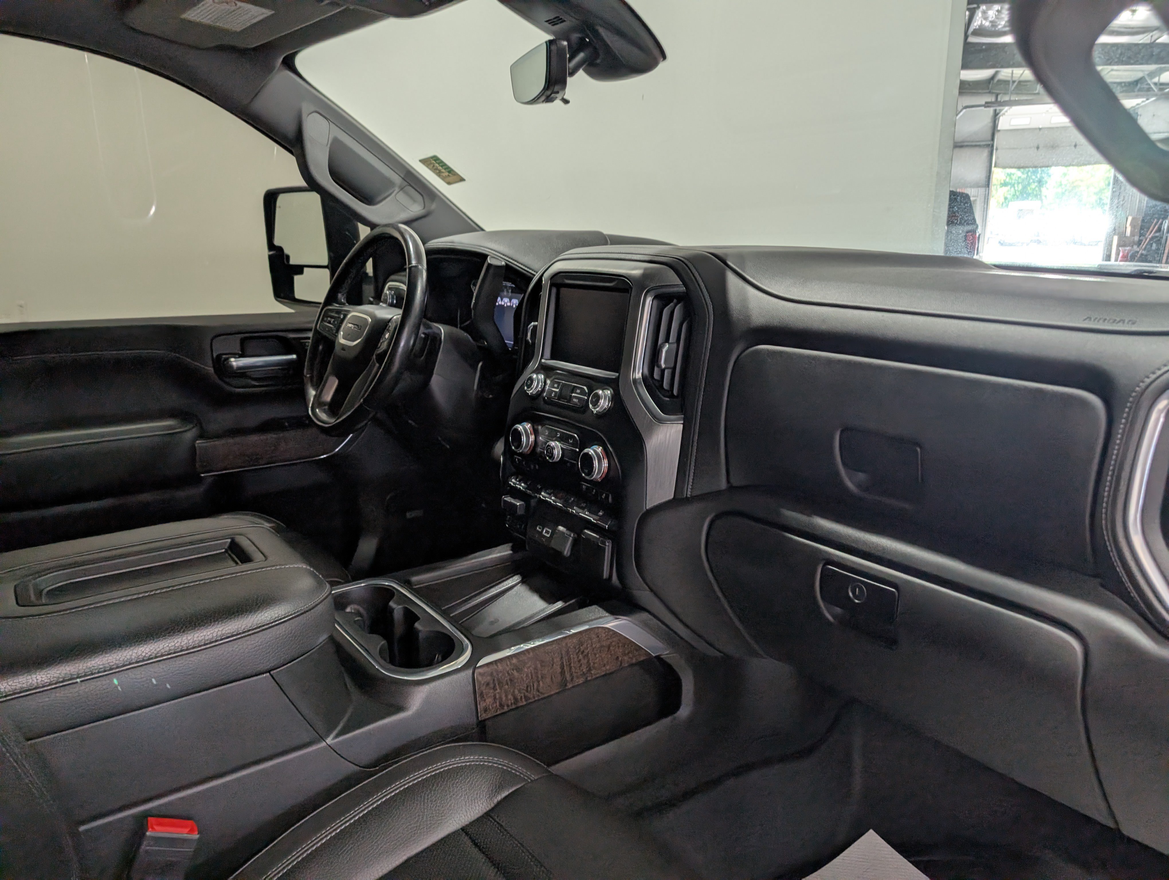 Used 2022 GMC Sierra 3500 Denali w/ Denali Ultimate Package AWD/4WD image 20