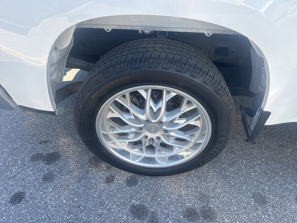 Used 2020 Chevrolet Silverado 1500 LT w/ All-Star Edition image 9