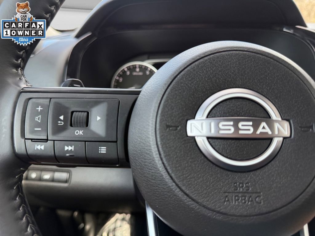 Certified 2025 Nissan Pathfinder SV image 25