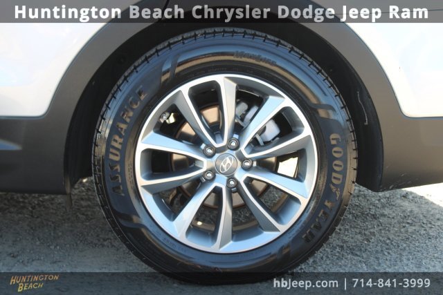 Used 2018 Hyundai Santa Fe SE image 7