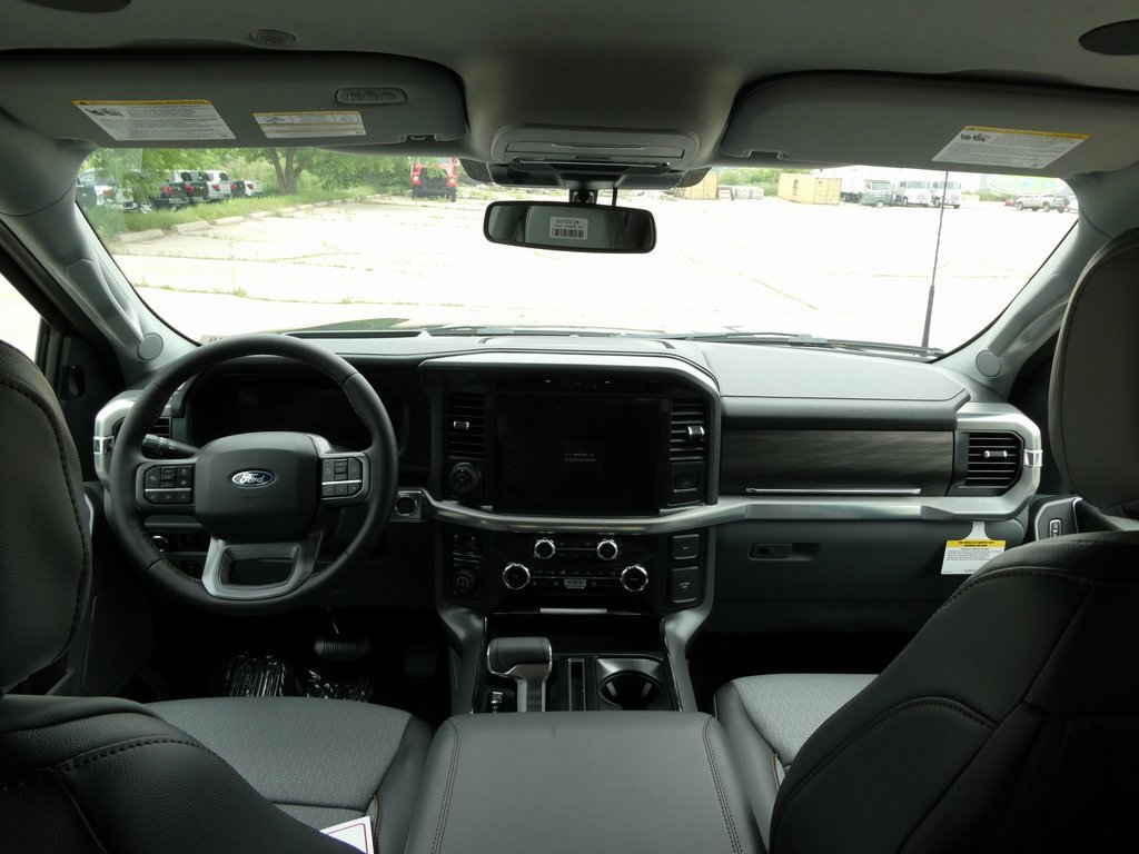 New 2025 Ford F150 Lariat w/ Equipment Group 502A High image 32