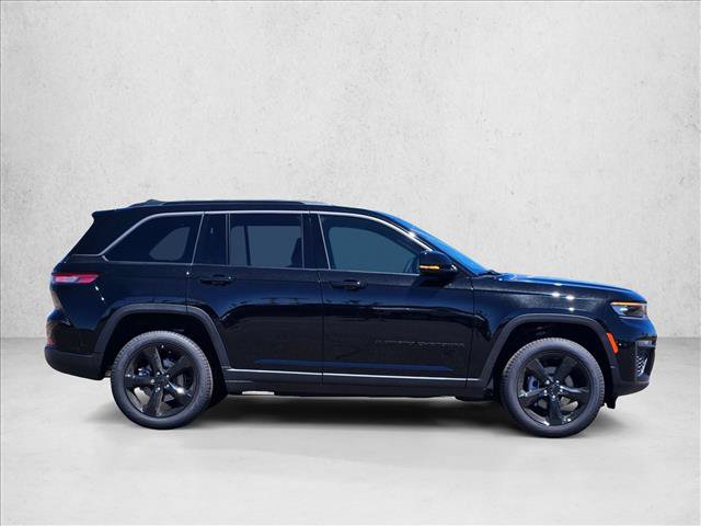 New 2026 Jeep Grand Cherokee Limited w/ Limited Altitude Package AWD/4WD image 5