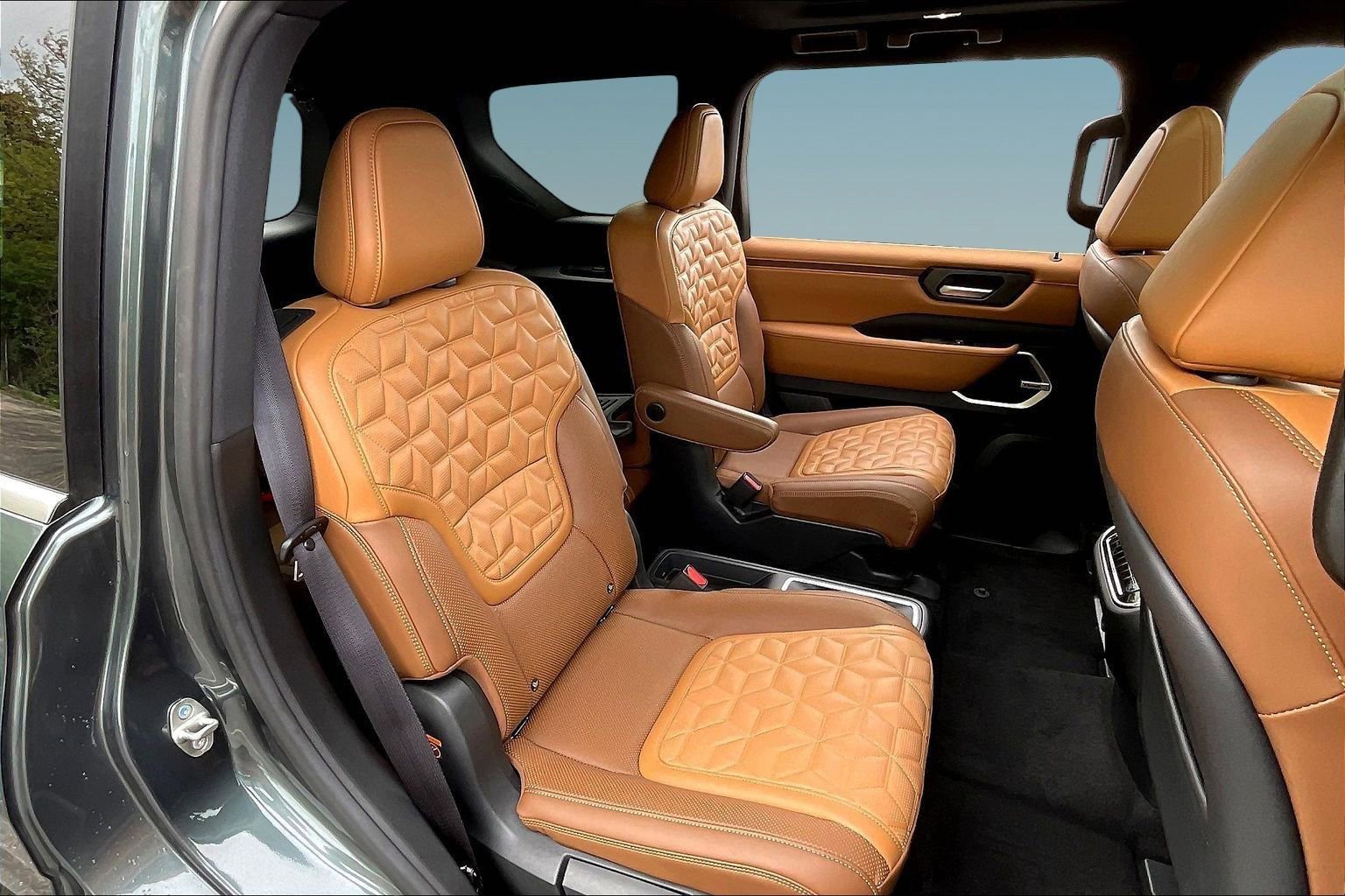 Used 2026 Nissan Armada Platinum Reserve w/ Accent Package AWD/4WD image 24