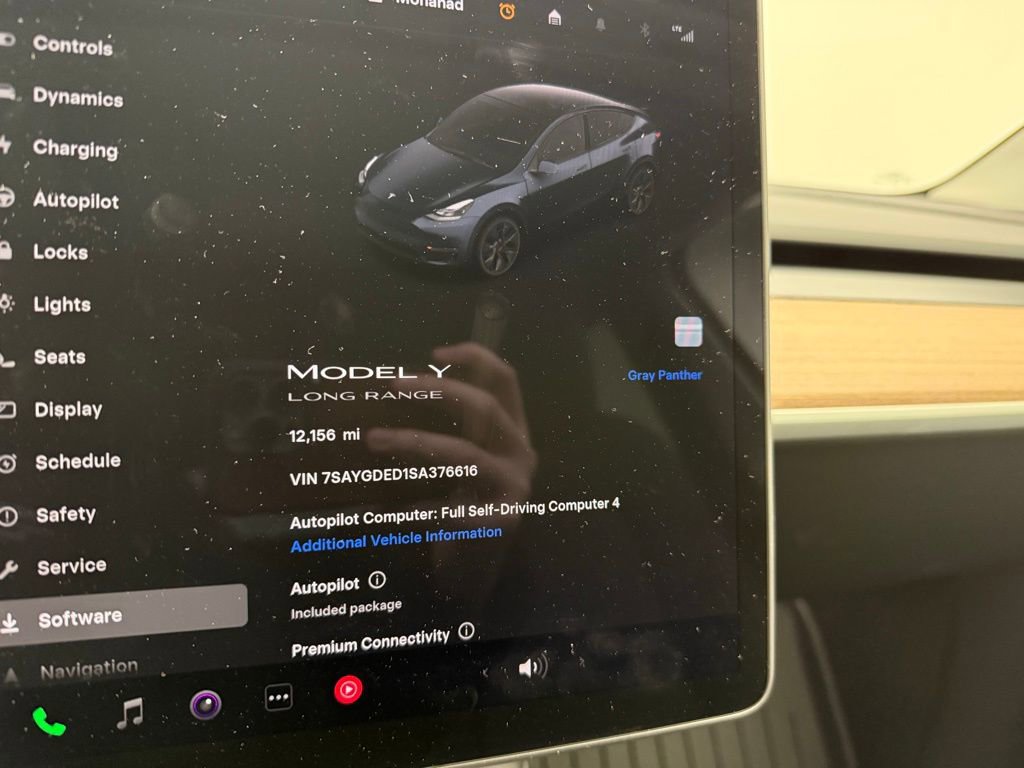 Used 2025 Tesla Model Y Long Range image 11