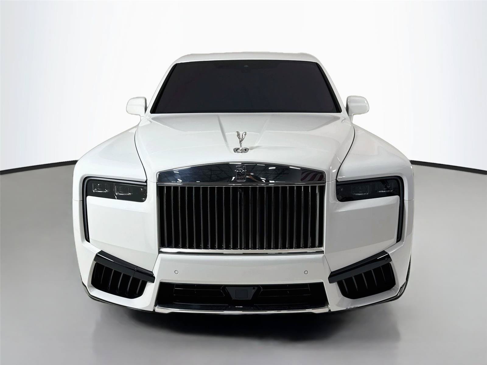 Used 2025 Rolls-Royce Cullinan AWD/4WD image 11