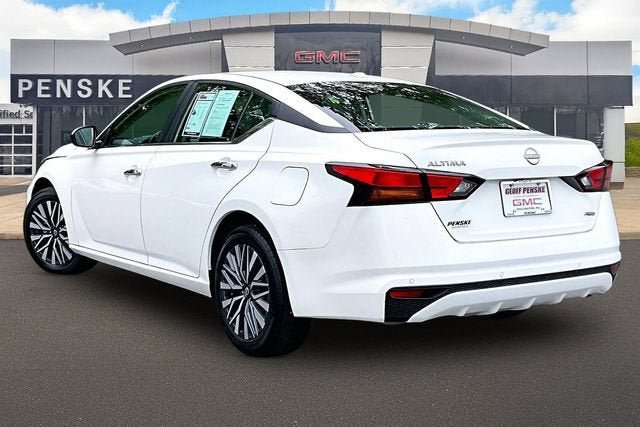 Used 2025 Nissan Altima 2.5 SV AWD/4WD image 12