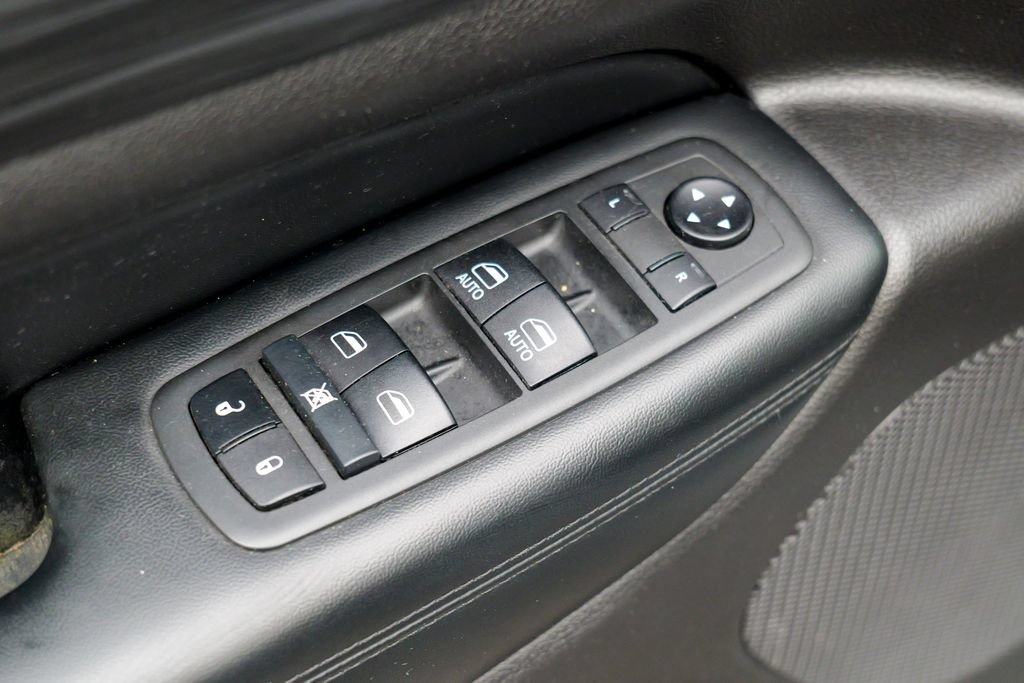 Used 2021 Jeep Grand Cherokee Laredo X AWD/4WD image 18