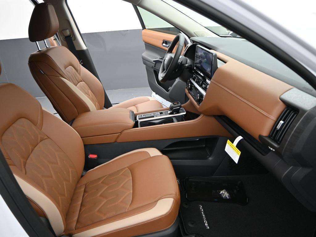 New 2026 Nissan Pathfinder Platinum w/ Cargo Package FWD image 27