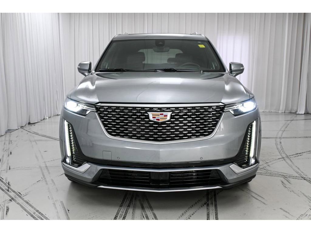 Used 2023 Cadillac XT6 Premium Luxury w/ Technology Package image 3