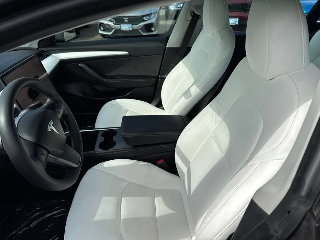 Used 2023 Tesla Model 3 Standard Range RWD image 4